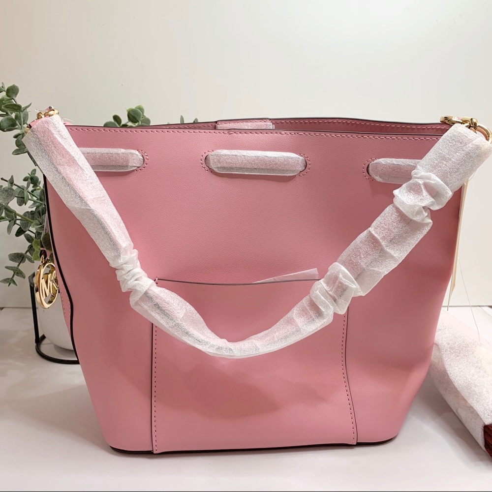 Michael Kors Eden Medium Bucket Leather Shoulder Crossbody bag Pink - Picture 4 of 15